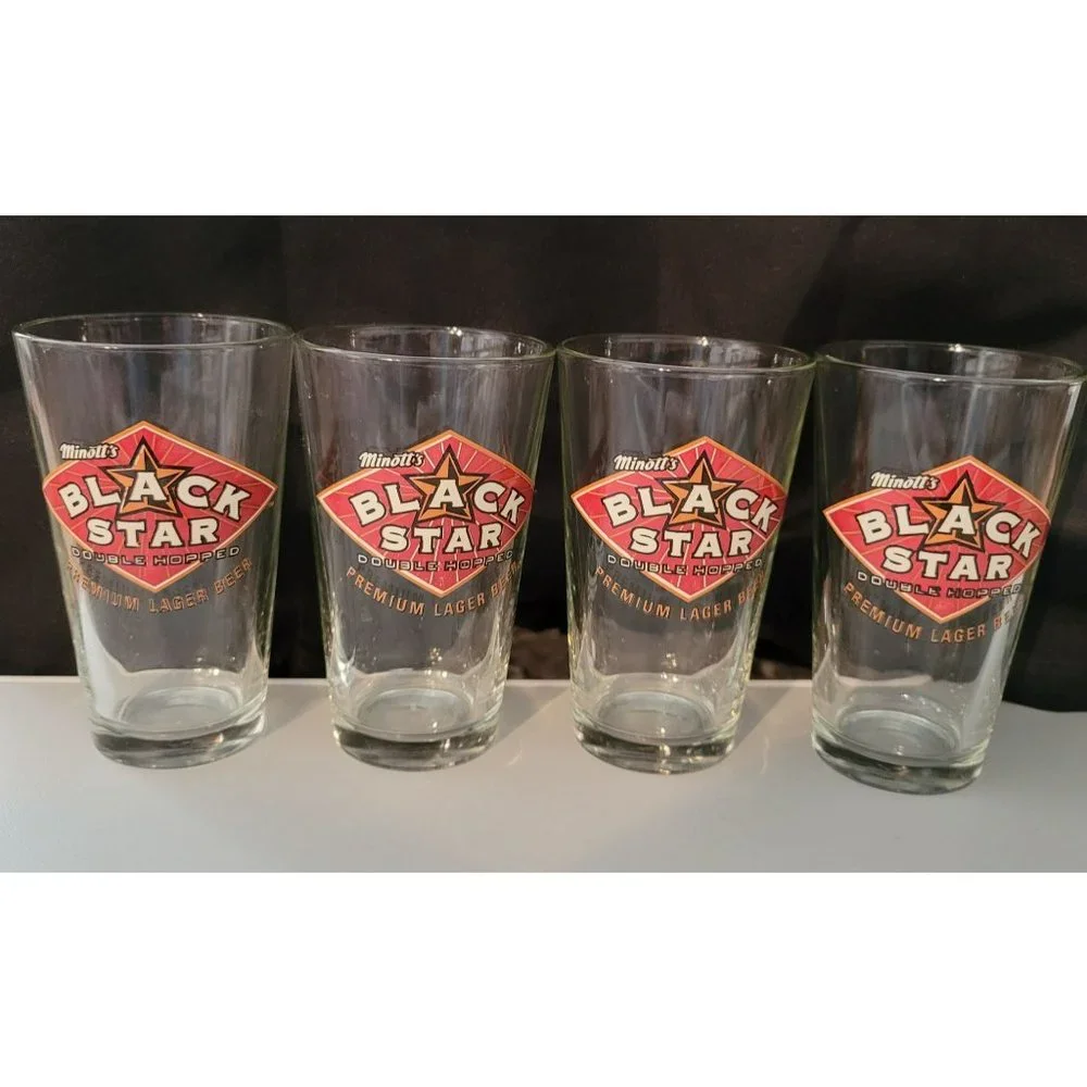 Minott's Black Star Lager Beer Glasses Set of 4 Barware Red Black Logo JJ1500